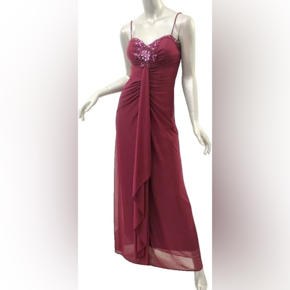 Onyx Nite Gown